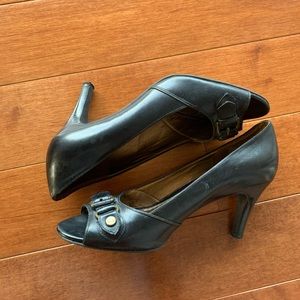 Naturalizer black heels - 8.5